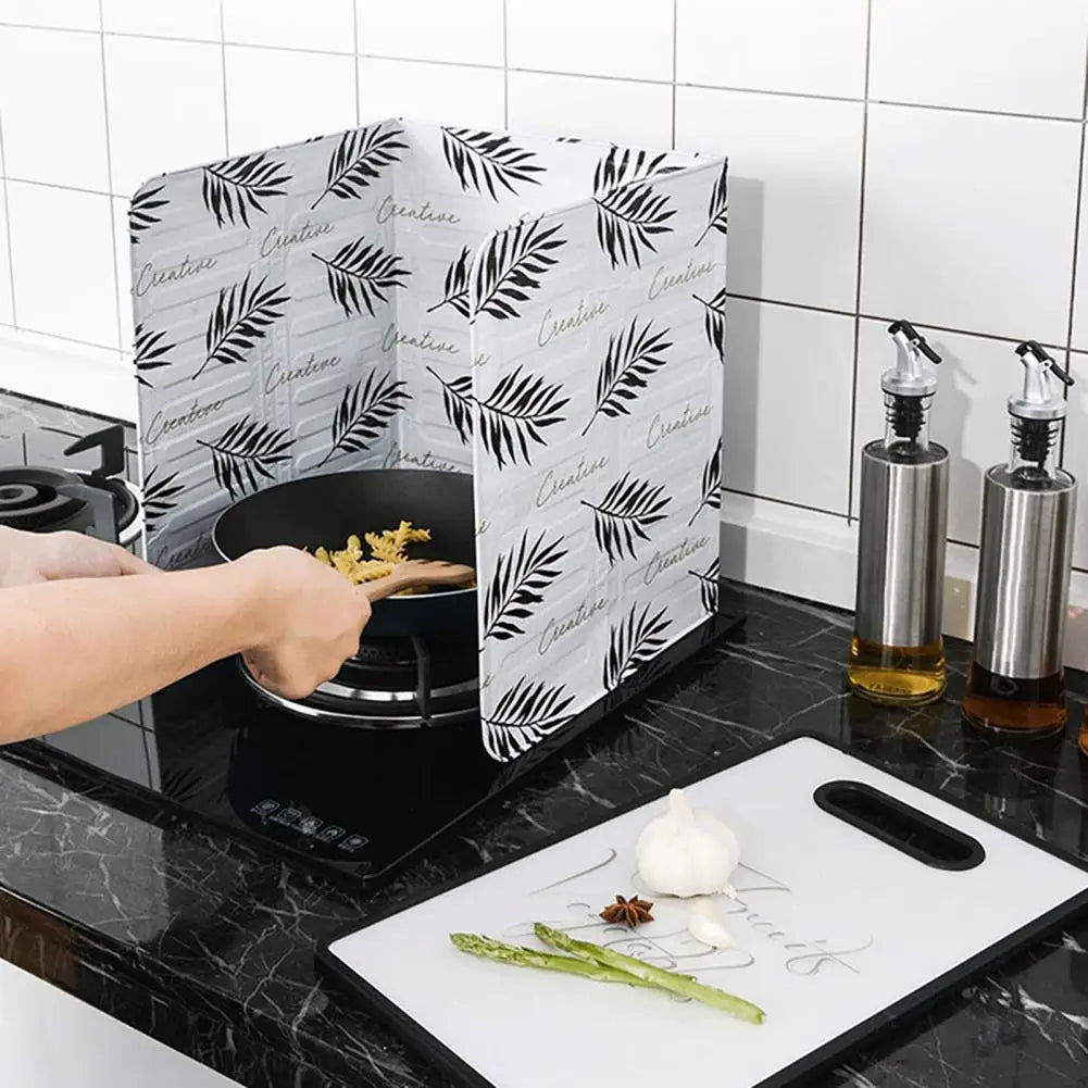 Heat Resistant Cooking Shield – Foldable Aluminum Foil Oil Proof Baffle for Stoves